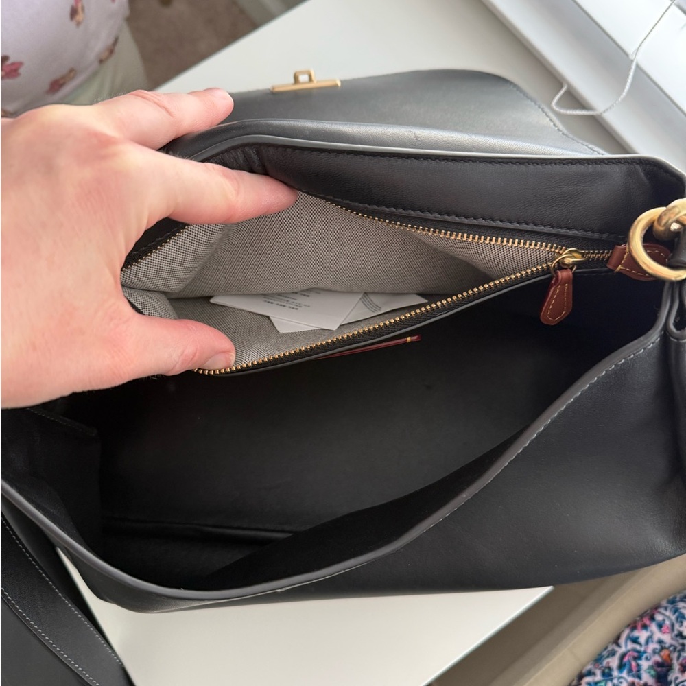 Coach Slouchy Rogue black - Picture 8 of 13